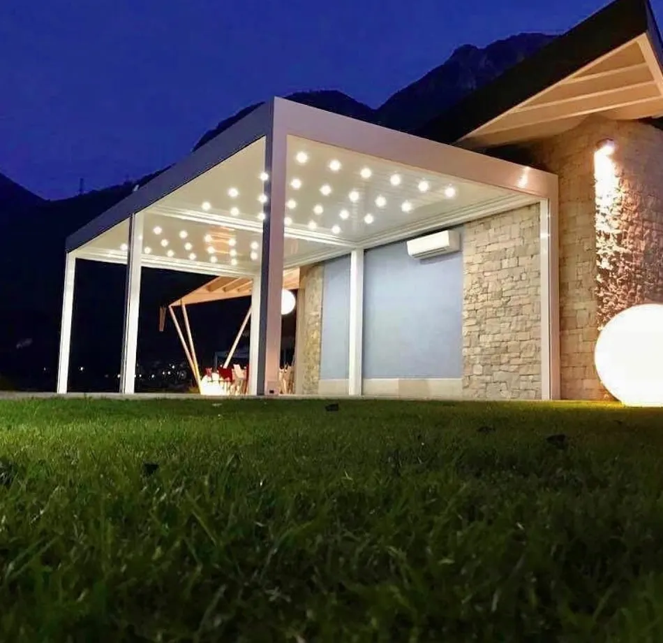 Pergola bioclimatica installata da TendaBerg