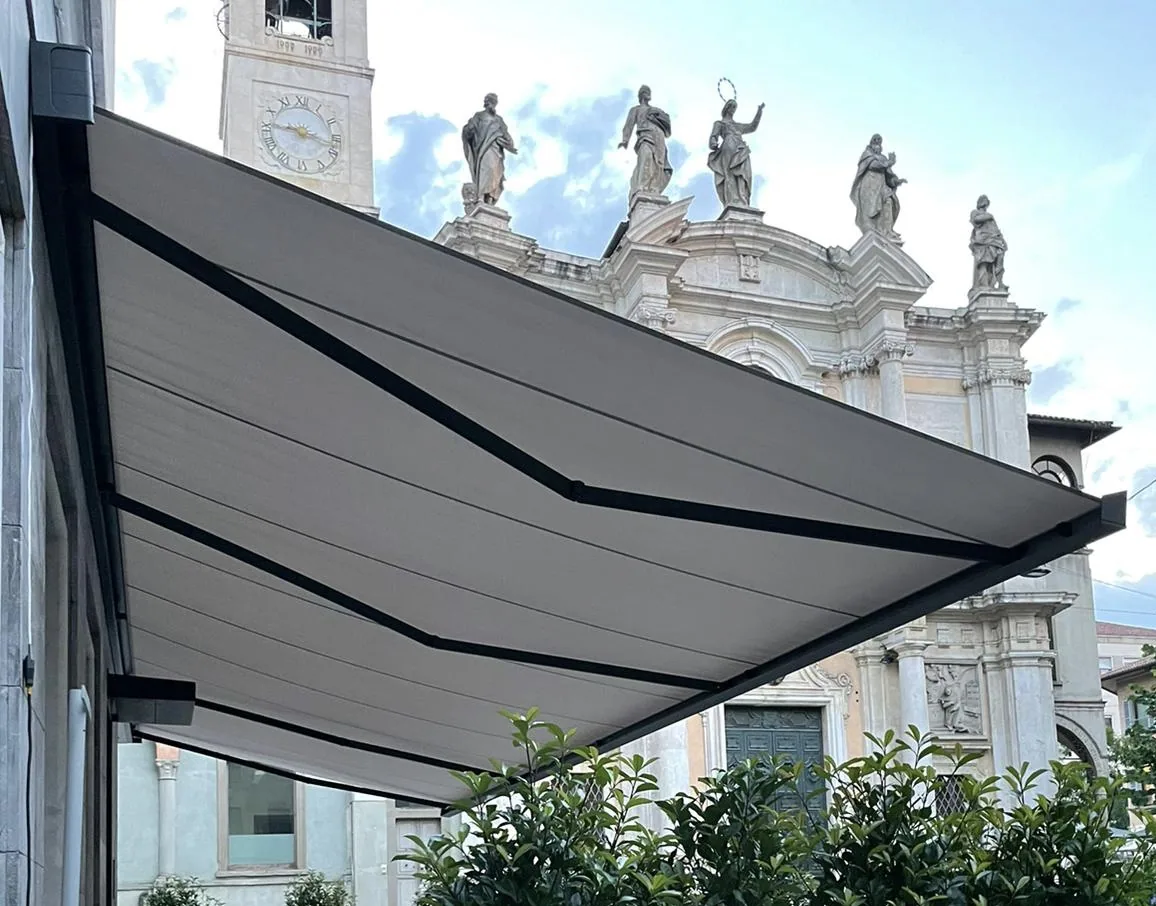 Tende da sole TendaBerg su una facciata